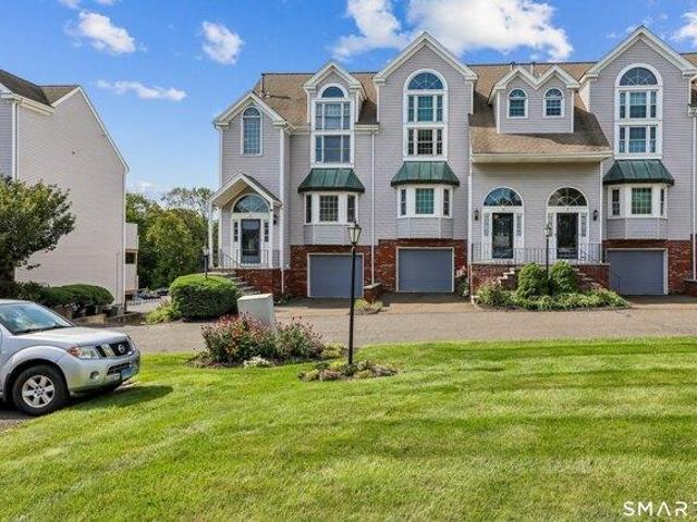 House for sale in Danbury, Connecticut