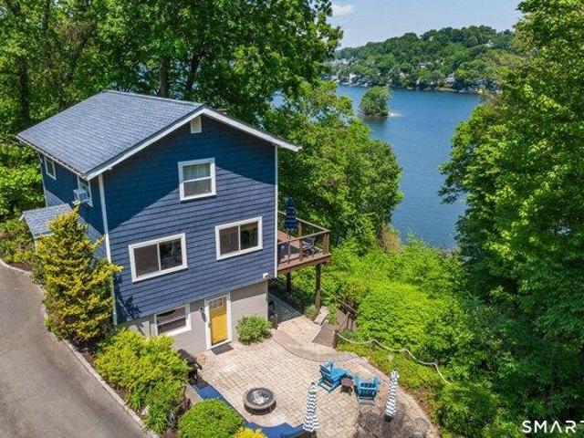 House for sale in Danbury, Connecticut