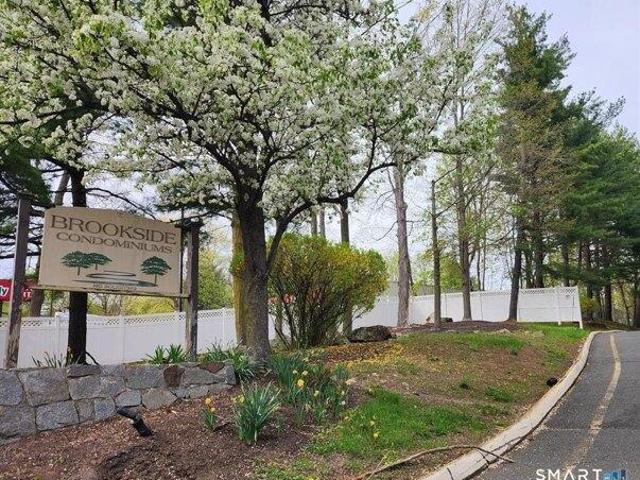 Condo for sale in Danbury, Connecticut