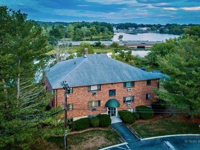 Condo for sale in Danvers, Massachusetts