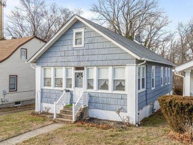 House for sale in Deal