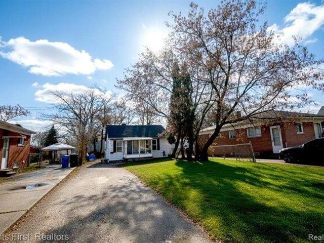 House for sale in Dearborn Heights, Michigan