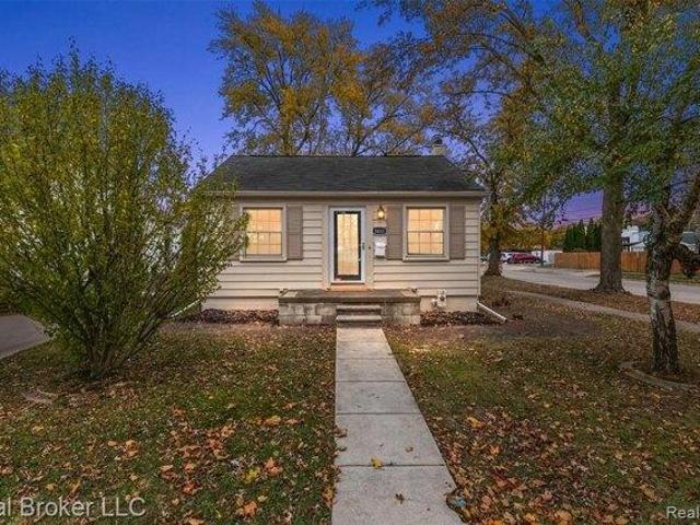 House for sale in Dearborn Heights, Michigan