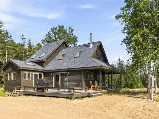 House for sale in Deer Isle, Maine