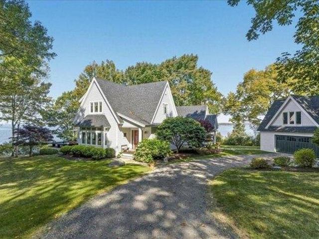 House for sale in Deer Isle, Maine