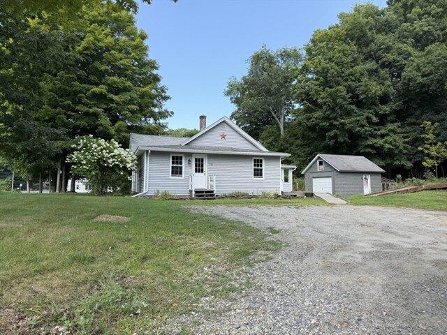 House for sale in Deerfield, Massachusetts