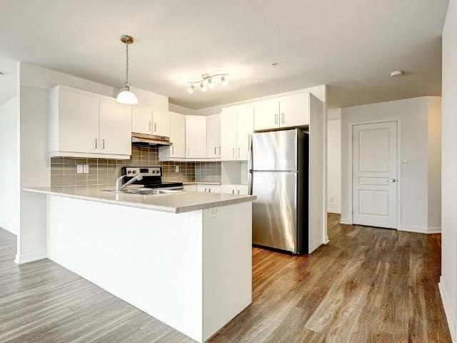 Apartment for rent in Sainte-Thérèse, Laurentides
