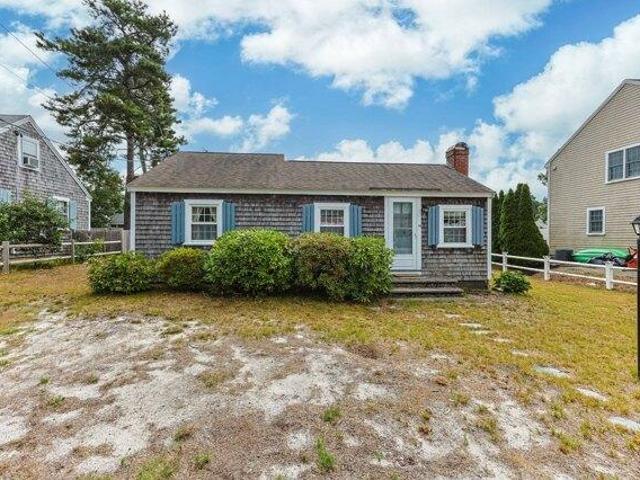 House for sale in Dennisport, Dennis