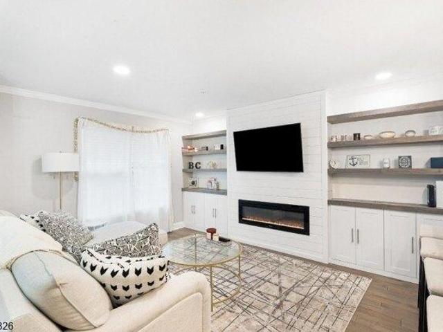 Condo for sale in Denville, New Jersey