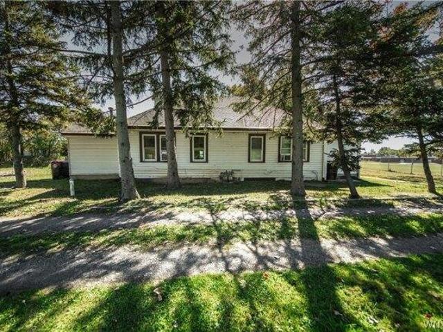 House for sale in Bowmansville, New York