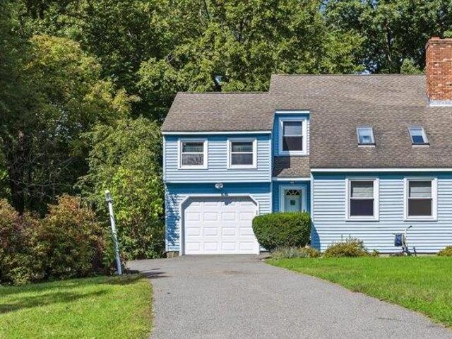 Condo for sale in Derry, Rockingham County