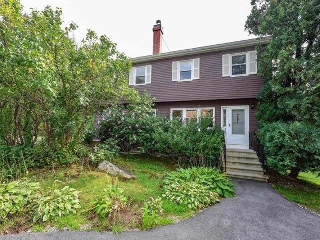 House for sale in Derry Village, Derry