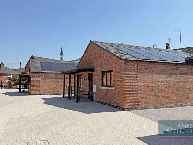 Bungalow for sale in Stanford On Avon, Leicestershire