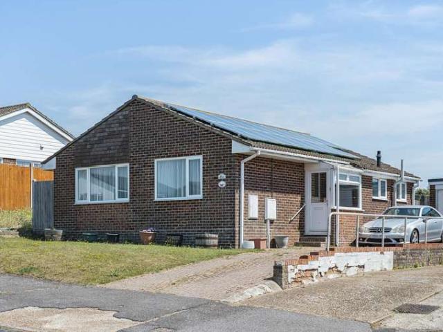 Bungalow for sale in Mount Pleasant, Iford