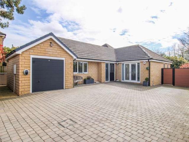 Bungalow for sale in Glasshoughton, Castleford