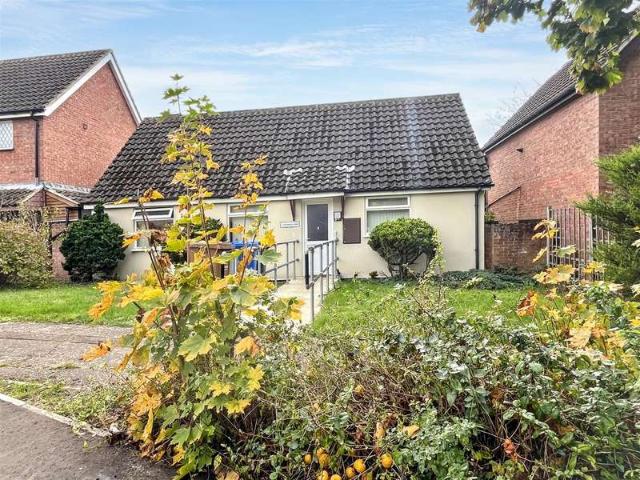 Bungalow for sale in Clover Hill, East Bank