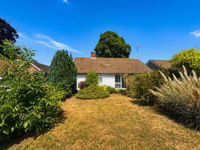 Bungalow for sale in Studlands Park, Chedburgh