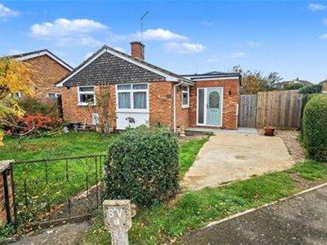 Bungalow for sale in Roade, Northamptonshire