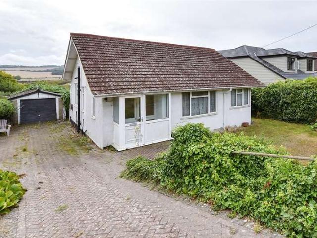 Bungalow for sale in North Halling, Cuxton