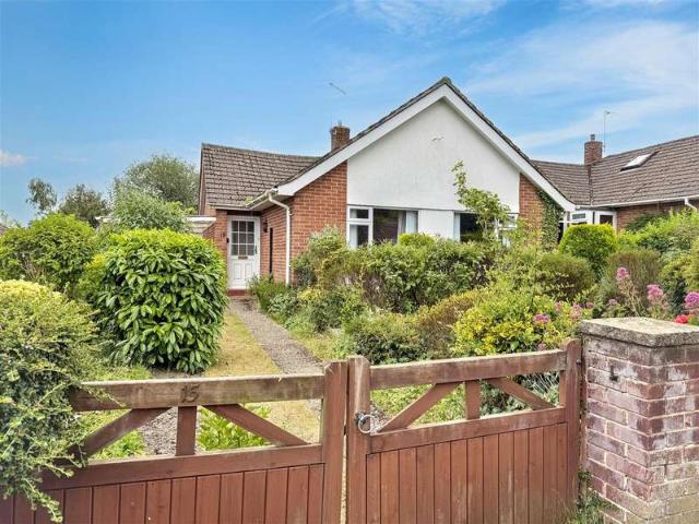 Bungalow for sale in Berrick Salome, Oxfordshire