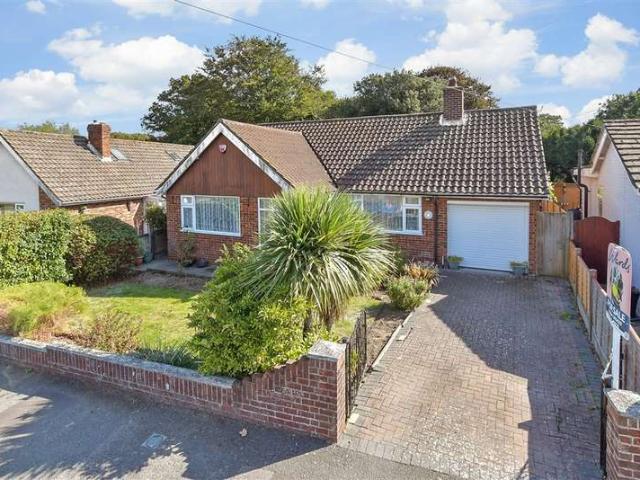 Bungalow for sale in Sholden, Dover