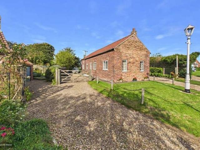 Bungalow for sale in Harpham