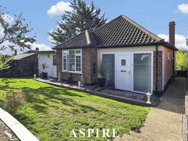 Bungalow for sale in Alton Barnes, Essex