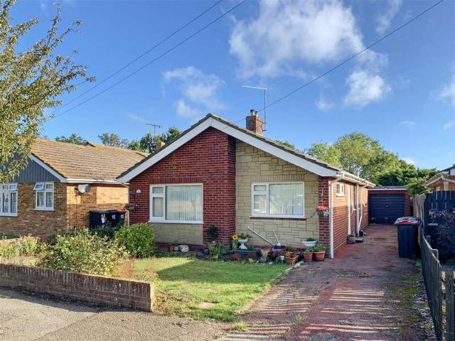 Bungalow for sale in South Tankerton, The Bridge