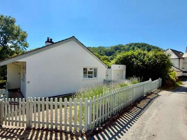 Bungalow for sale in Doddiscombsleigh, Teignbridge