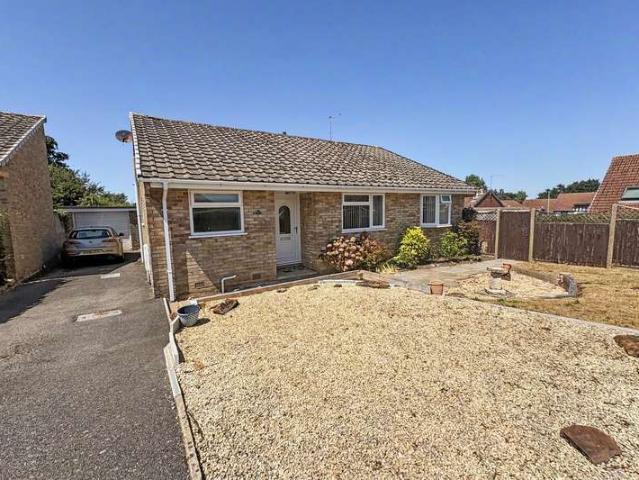 Bungalow for sale in East End, Corfe Mullen
