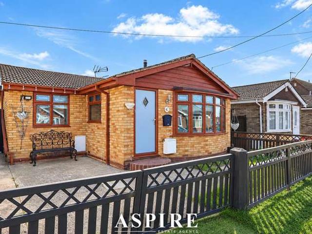 Bungalow for sale in Leigh Beck, Castle Point