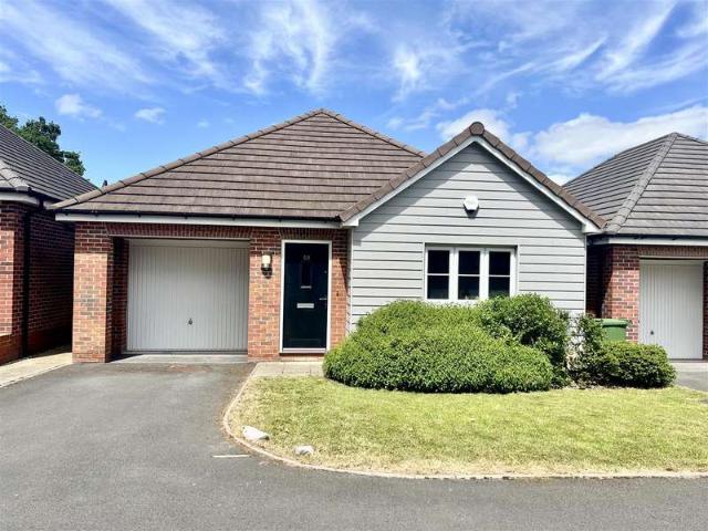 Bungalow for sale in Cheswick Green, West Midlands