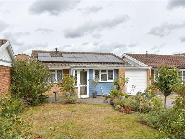 Bungalow for sale in London Borough of Croydon, Greater London