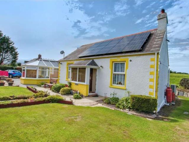 Bungalow for sale in Eglwyswrw, Wales
