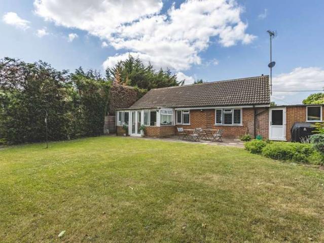 Bungalow for sale in Denham, Higher Denham