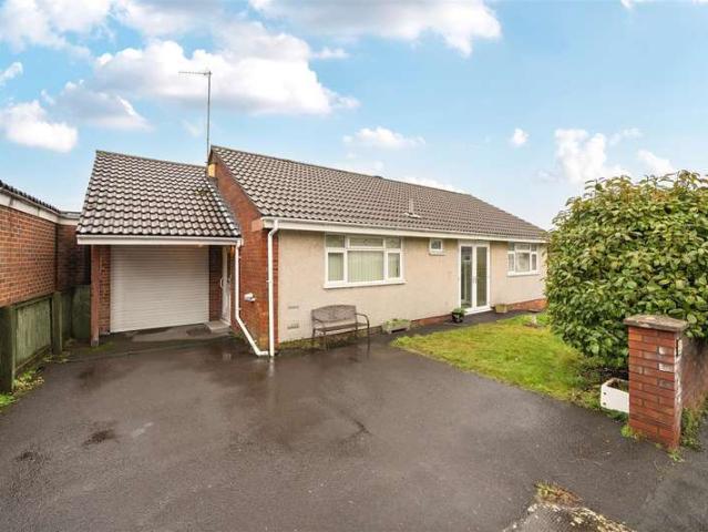 Bungalow for sale in Feckenham, City Of Bristol