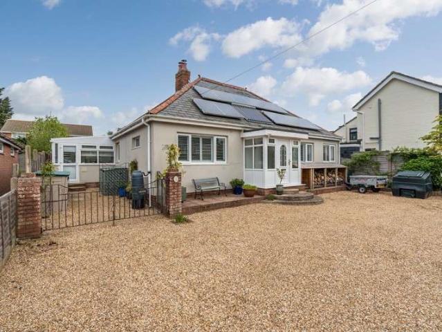 Bungalow for sale in Fareham, Hampshire