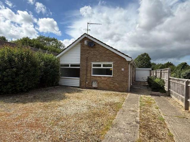 Bungalow for sale in Eldene, Swindon