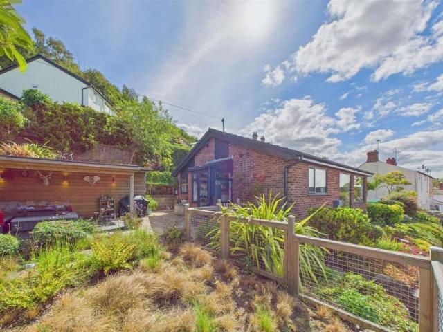 Bungalow for sale in Forthampton, Worcestershire