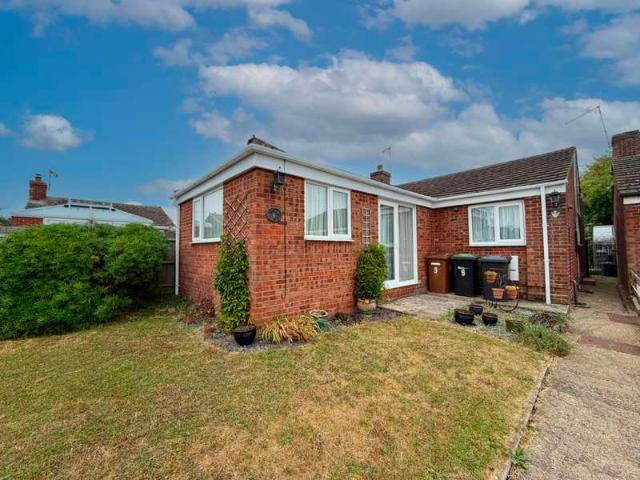 Bungalow for sale in Bozeat