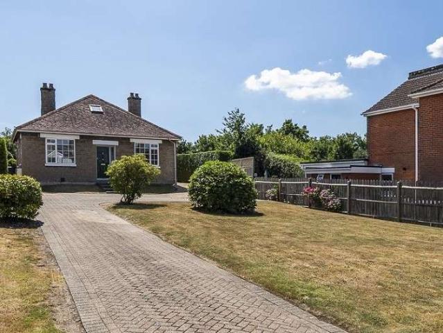 Bungalow for sale in Helford, Hampshire