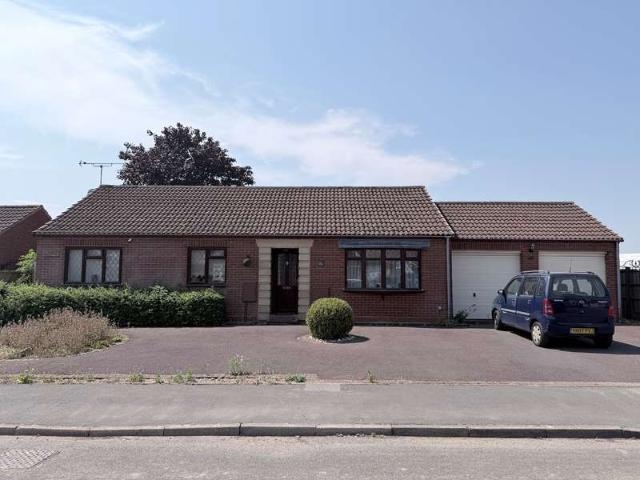 Bungalow for sale in Camp Hill, Warwickshire