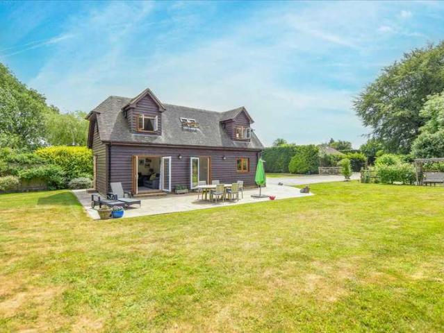 Bungalow for sale in Bridgefield, Kent
