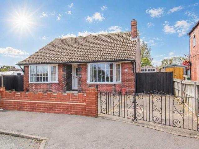 Bungalow for sale in Normanton and Altofts, Altofts
