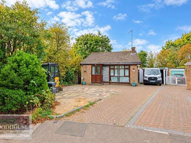 Bungalow for sale in Waltham Cross, Broxbourne