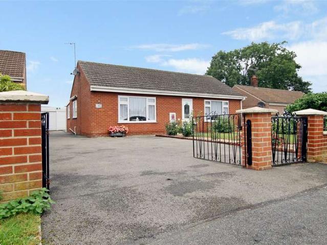 Bungalow for sale in Barholm, Lincolnshire