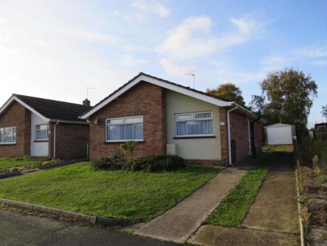 Bungalow for rent in Dale Hill, Essex