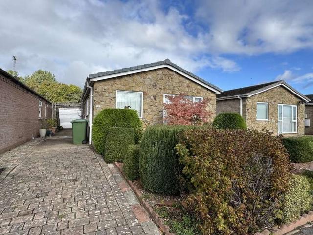 Bungalow for rent in Little Driffield, Driffield