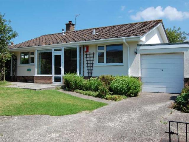 Bungalow for rent in Rumsam, North Devon
