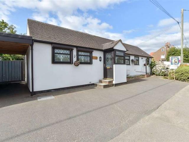 Bungalow for sale in Lower Dicker, Cross In Hand